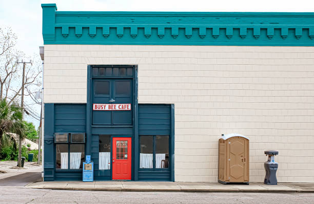 Best Porta potty delivery and setup  in Richmond, MI